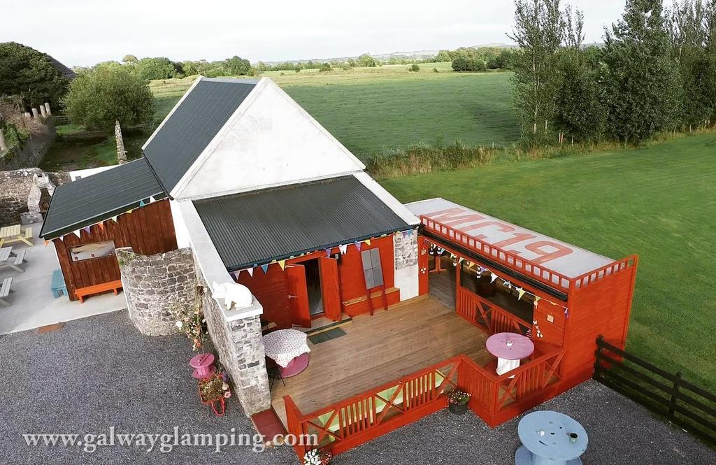 Galway Glamping Hotel Tuam Kültér fotó