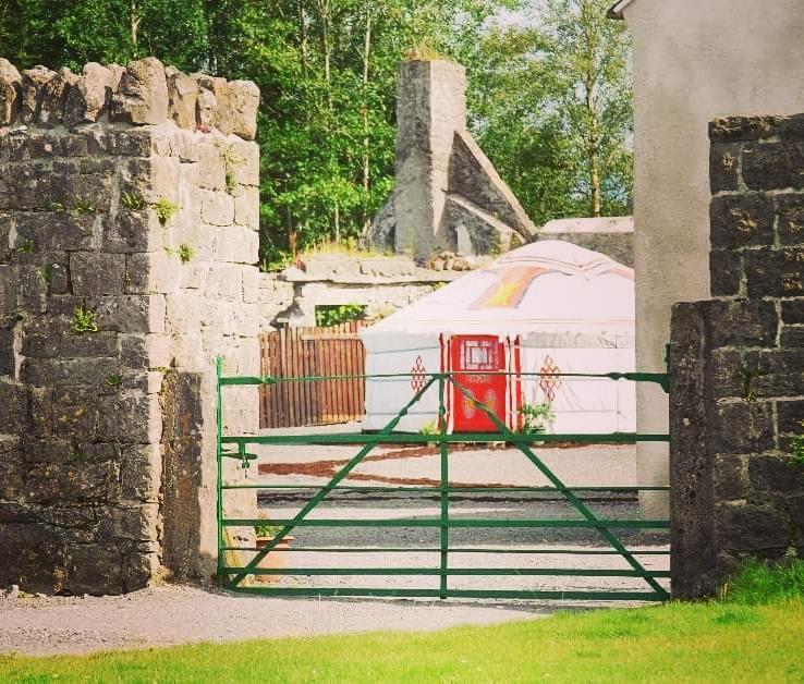 Galway Glamping Hotel Tuam Kültér fotó